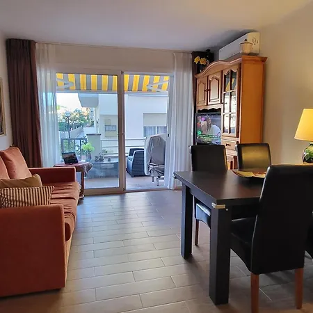 En Planta Baja Con Piscina, A 600m De Playa Y Centro En - Es-323-39 * L'Estartit